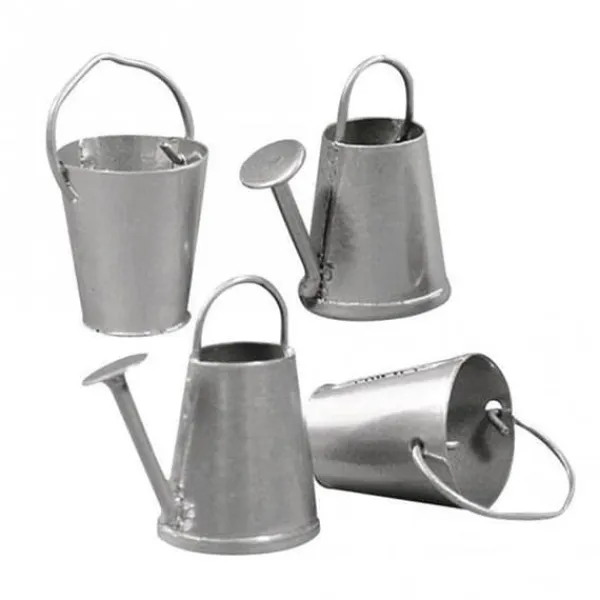 6 mini vattenkannor och 6 metallhinkar 2 cm