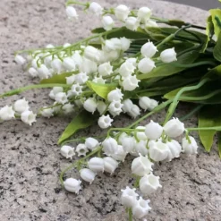 10 st konstgjorda liljekonvaljer hög simulering falska blommor för hembröllopsdekoration