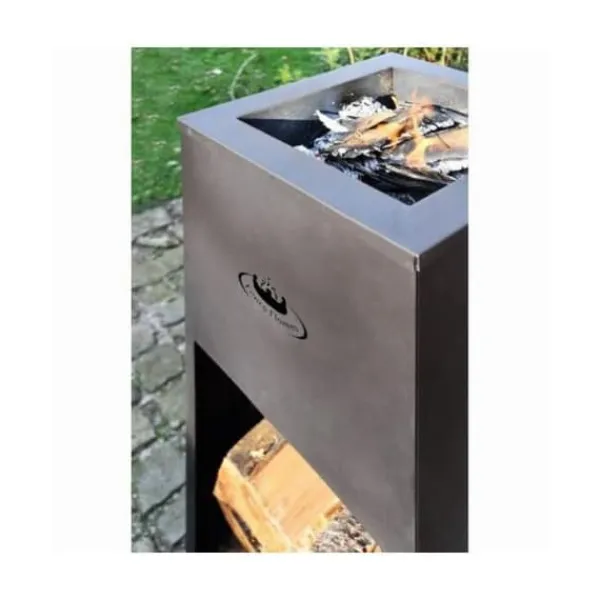 Brasero med vedförvaring