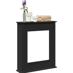 Elegant spiselkrans i konstruerat trä för LED-låga | Färg: Svart | Storlek: 75x20x87,5 cm