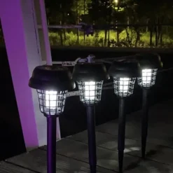 Outlet Insektsbekämpande Lampa - Solarlampa - Vattentät - Avvisande - Dödar Flugor - Insektfälla Skadedjursfällor