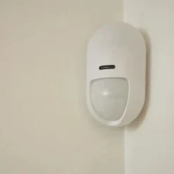 Kit för intelligent alarm + Utomhussirén - Ansluten - YALE - 4 tillbehör