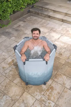 Outlet Lay-Z Glacial dip Isbad m/pump 90 x 80 cm Spa & Utomhusbad