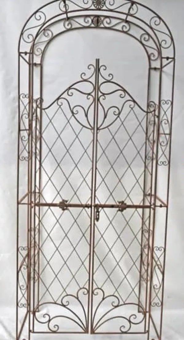 Discount Melissa Metal Rose Arch with Gate - White, Climbing Plant Support, Garden Decor, 220x120x40cm Valvbågar, Spaljéer, Bersåer & Pergolor