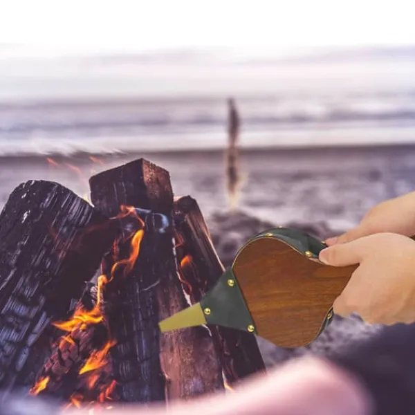 Mini-spis med trämönster och luftbälg med upphängningsrem för grill- och campingspis