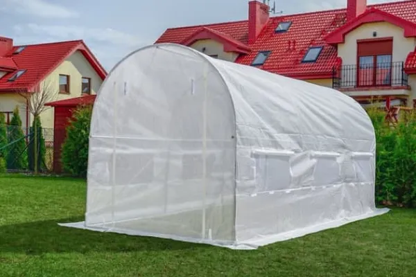 Clearance Professionell växthus för grönsaker - Hållbar metallram, UV-4 filterfilm, ventilationsfönster Växthus