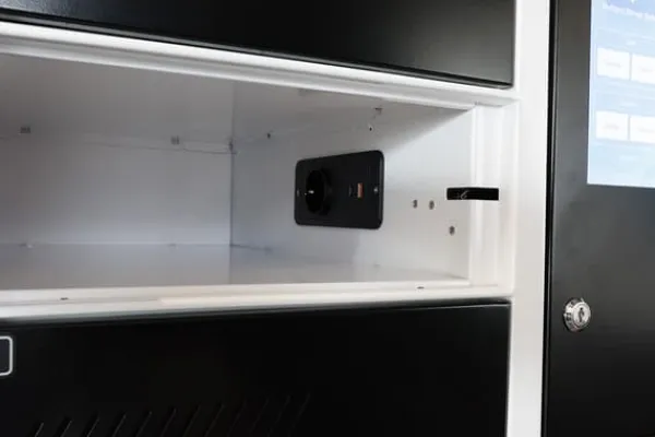 Clearance Safelock Laptop - Laddningsskåp - med display för 24 bärbara datorer eller surfplattor Kassaskåp
