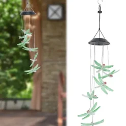 Sale Solar Wind Chimes Ljuskänslig design Vattentät Automatisk drift Grön trollslända Form Färgskiftande ljus Vinddekoration