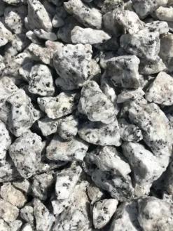 Trädgårdssten Dekorativ Granit DALMATISK Grus 8-16MM 20KG Biovita