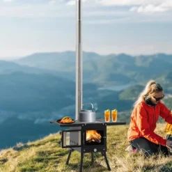 Utomhus campingkamin - Ved- och kolspis - Rökavledning med skorsten - Hopfällbar 31,5×22×21 cm - Kolstål & rostfritt, glas - Vikt 8 kg - Svart