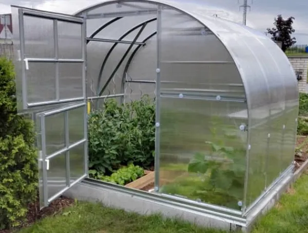Sale Växthus Klasika 3x4m med 4 mm polykarbonatbeläggning Växthus