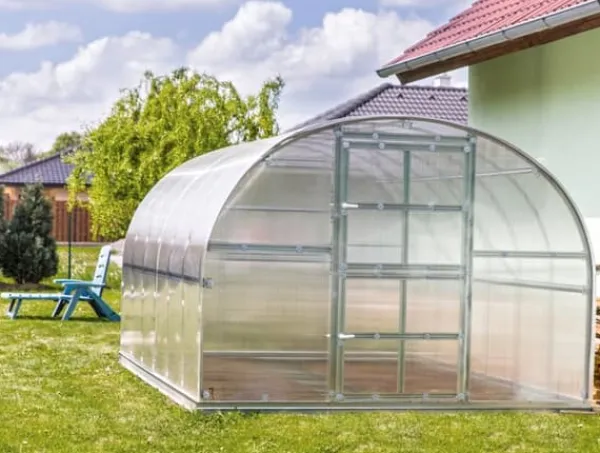 Sale Växthus Klasika 3x6m med 6 mm polykarbonatbeläggning Växthus