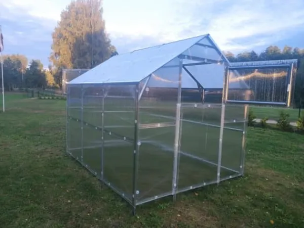 Sale Växthus KLASIKA BERNARD 2,35x4 m med 6mm polykarbonat Växthus