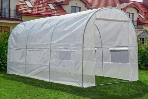 Best Växthus 4,5x2x2 meter vit - med 6 myggnätsfönster - 9m2 Växthus